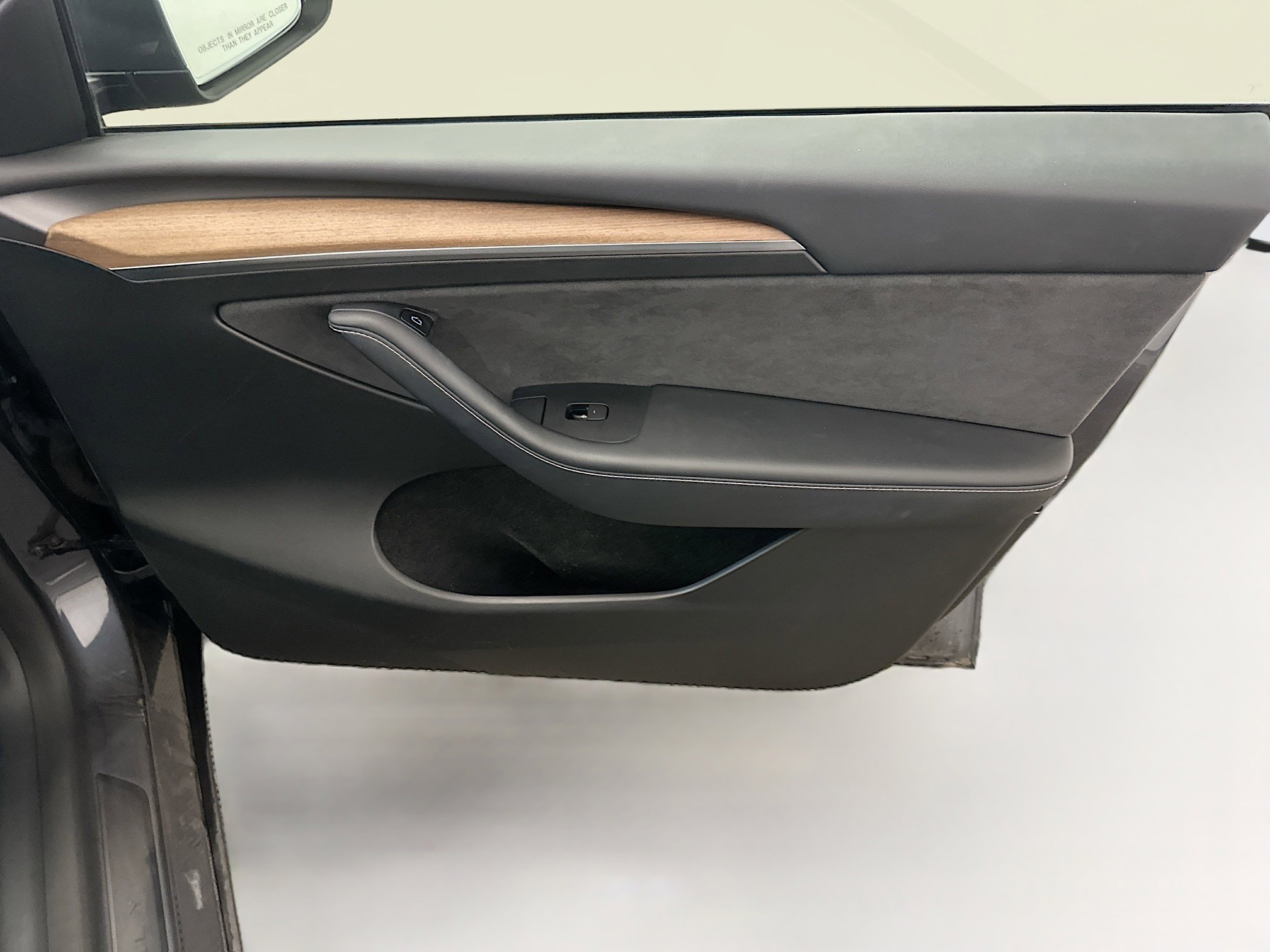 Used 2023 Tesla Model Y Long Range image 32