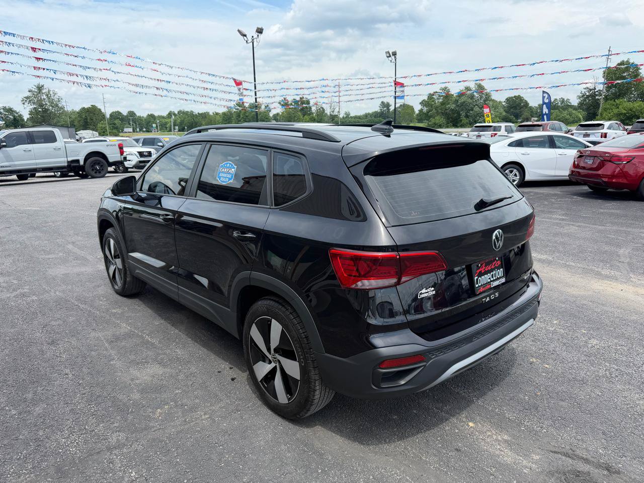 Used 2024 Volkswagen Taos S AWD/4WD image 7