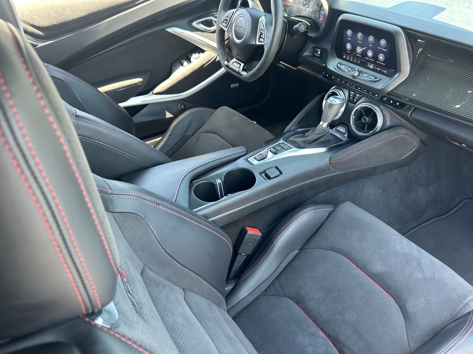 Used 2022 Chevrolet Camaro ZL1 RWD image 13