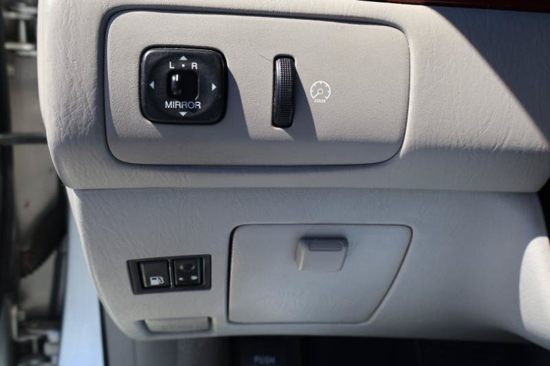 Used 2003 Lexus ES 330 FWD image 17