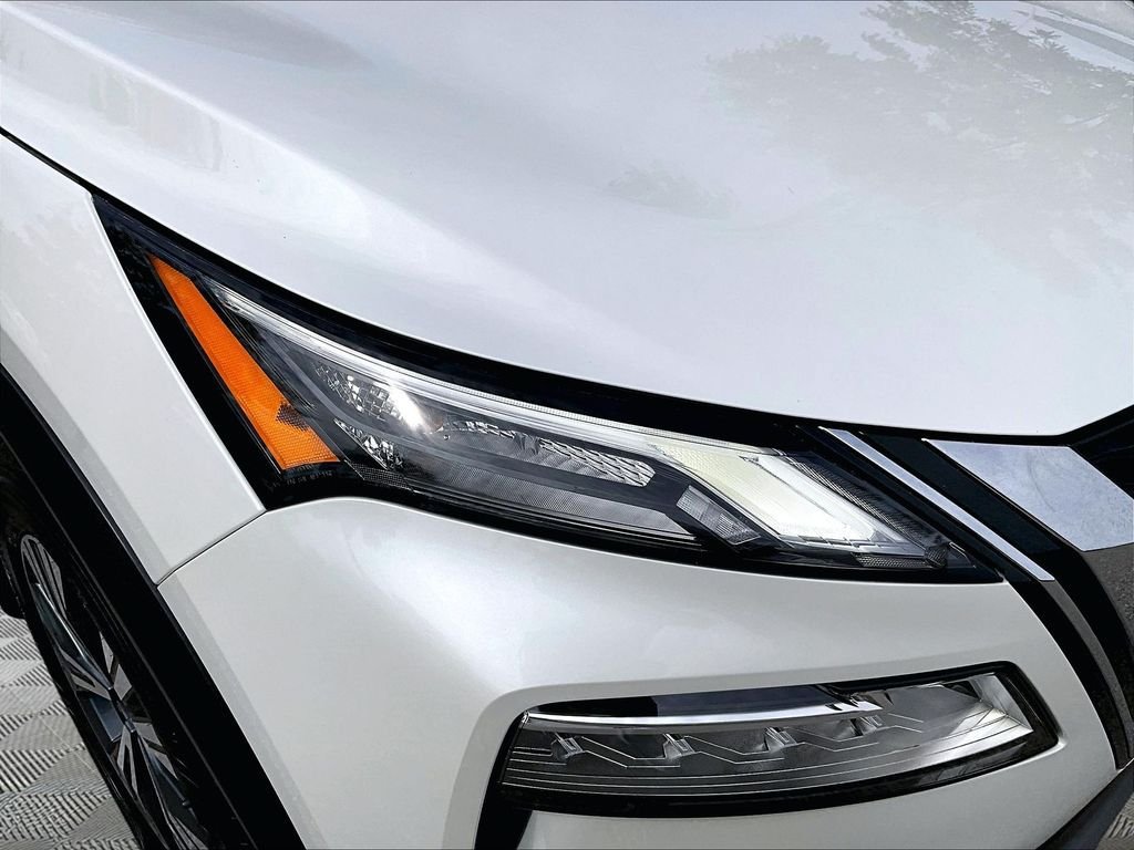 Certified 2023 Nissan Rogue SV AWD/4WD image 32