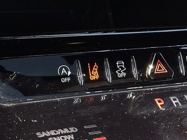 Used 2024 Jeep Wagoneer L Series II w/ Premium Group I image 25