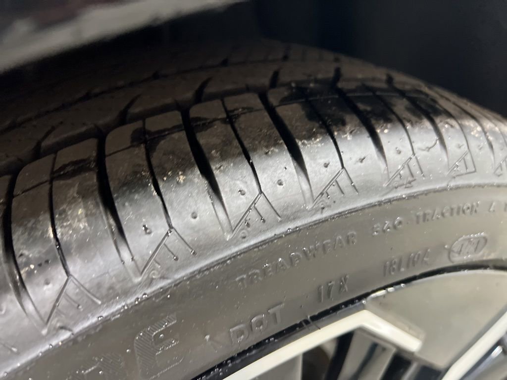 Used 2025 Nissan Altima 2.5 SR image 37