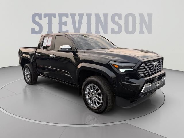 Used 2024 Toyota Tacoma Limited w/ Limited Package (LT) AWD/4WD image 7