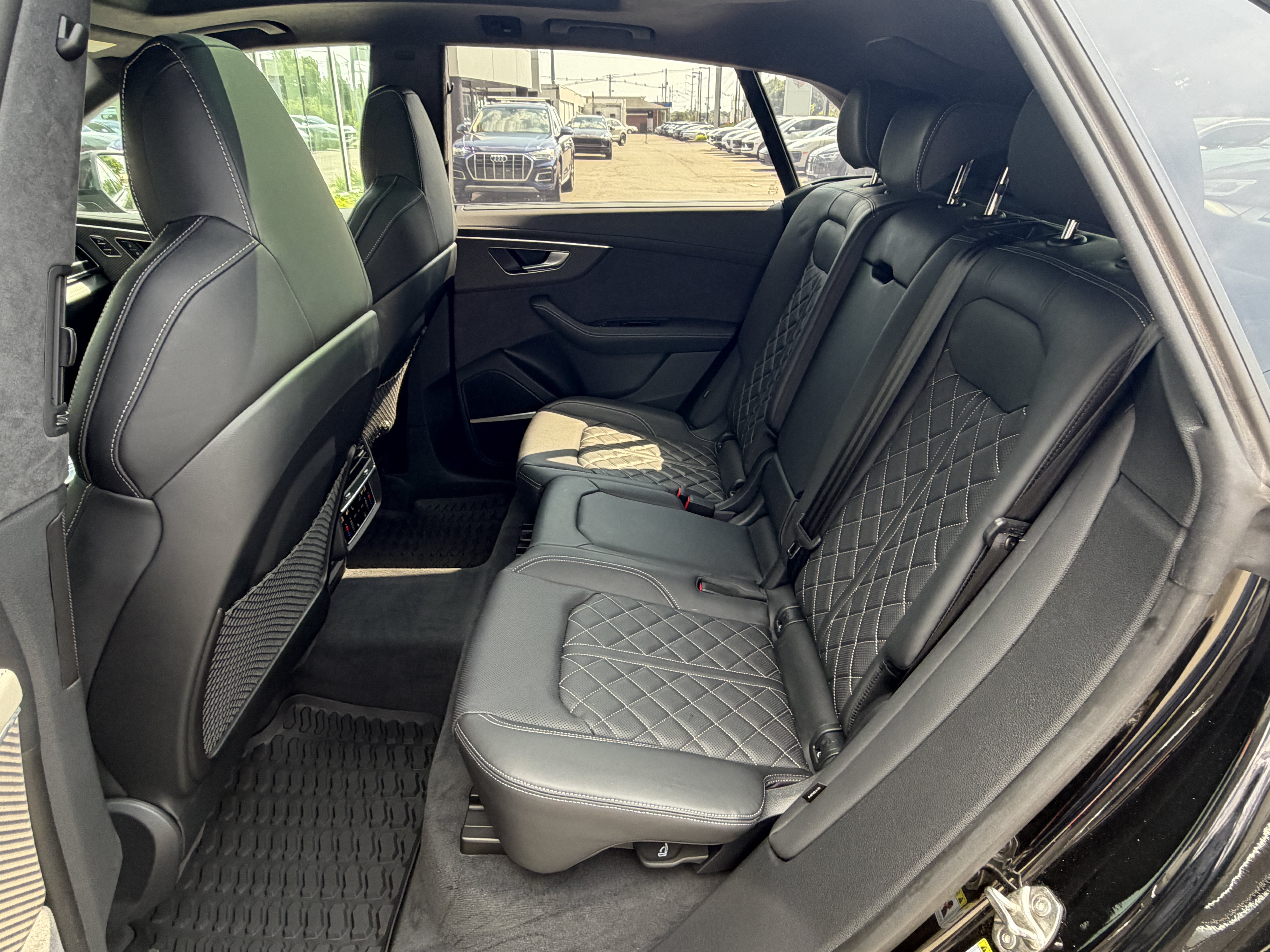 Certified 2025 Audi SQ8 Prestige w/ Prestige Package AWD/4WD image 17