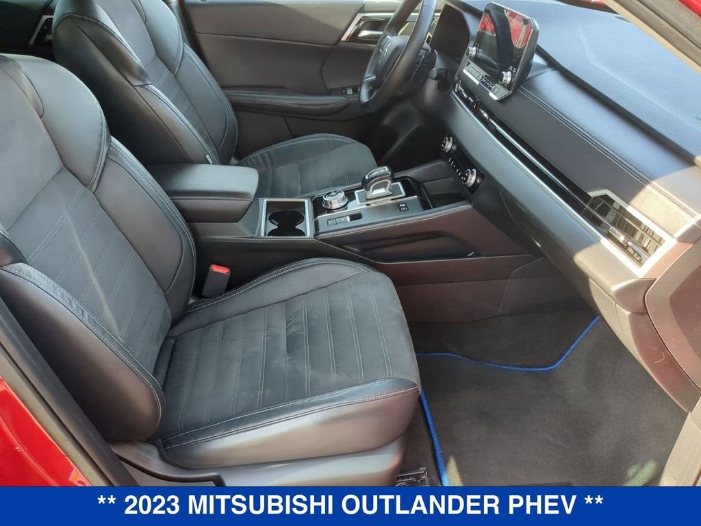Used 2023 Mitsubishi Outlander SE AWD/4WD image 23