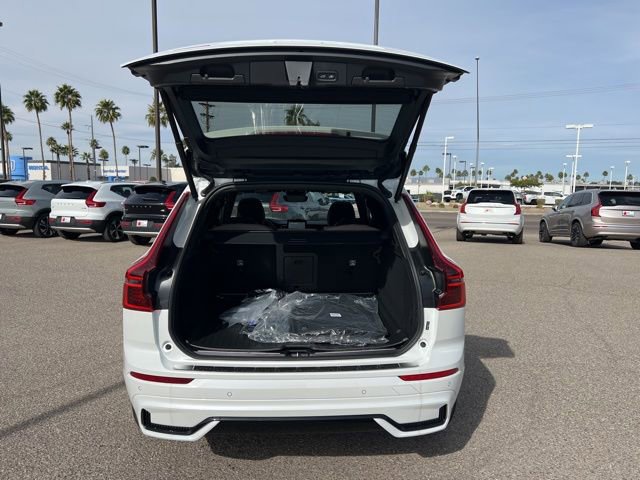 New 2026 Volvo XC60 B5 Plus w/ Protection Package Premier image 26