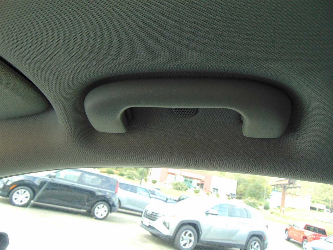 Used 2023 GMC Terrain SLT image 21