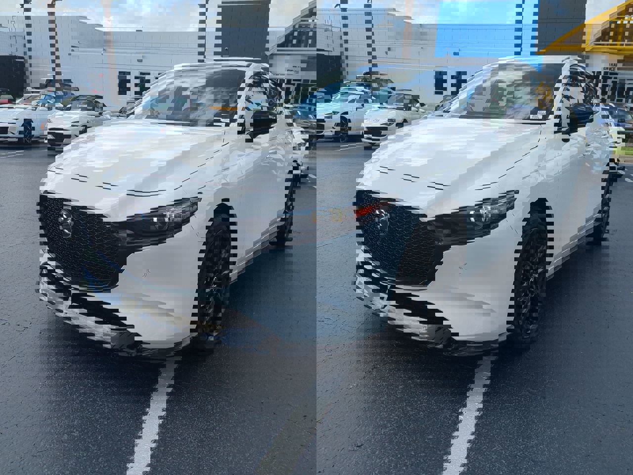 New 2025 MAZDA MAZDA3 Hatchback w/Premium Plus Pkg image 8