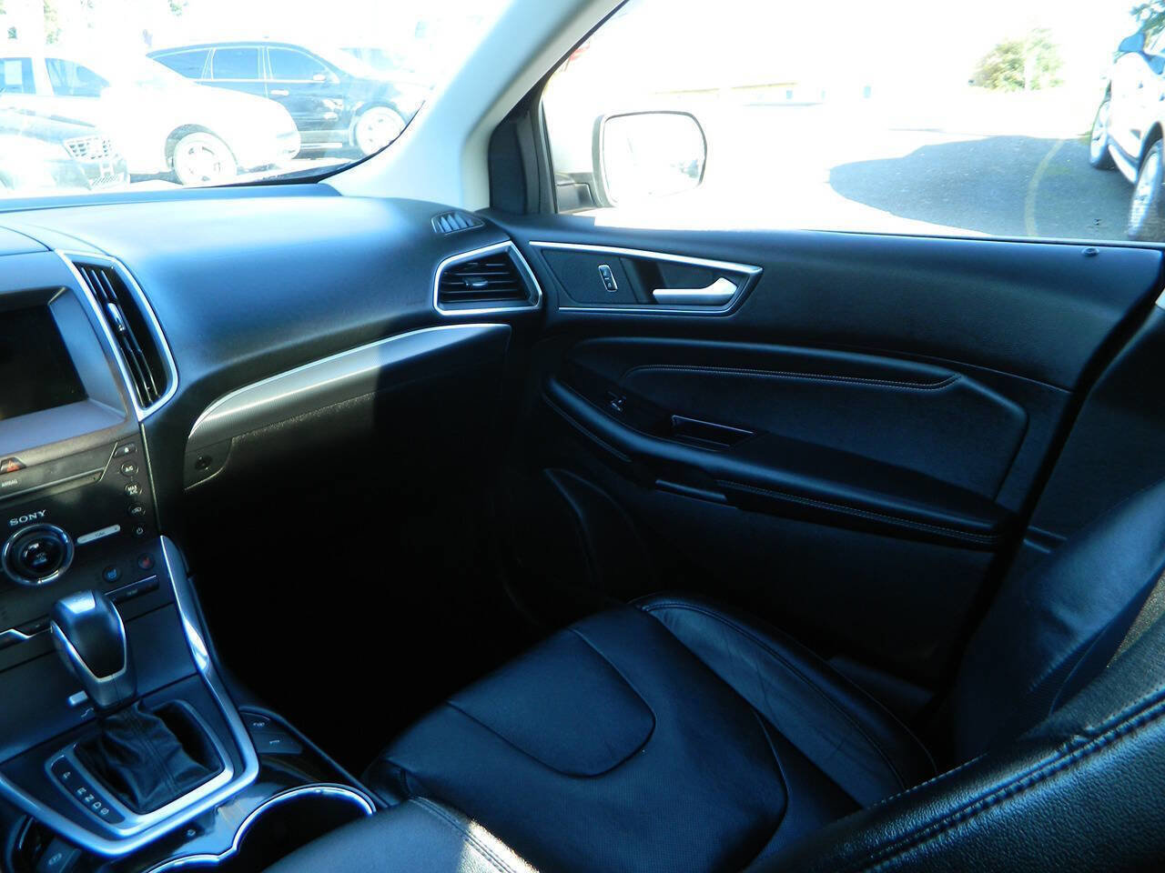 Used 2016 Ford Edge Titanium w/ Equipment Group 302A image 17