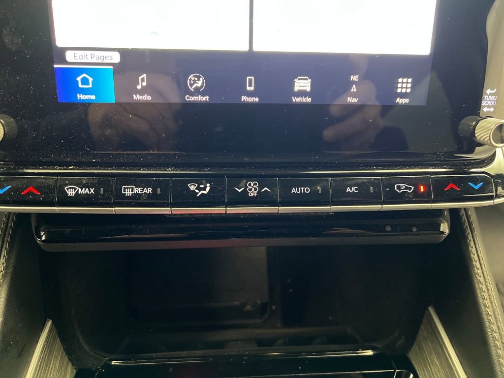 Used 2024 Jeep Wagoneer L Series II w/ Flexible Seating Group image 60