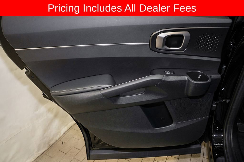 Certified 2025 Kia Sorento S AWD/4WD image 10