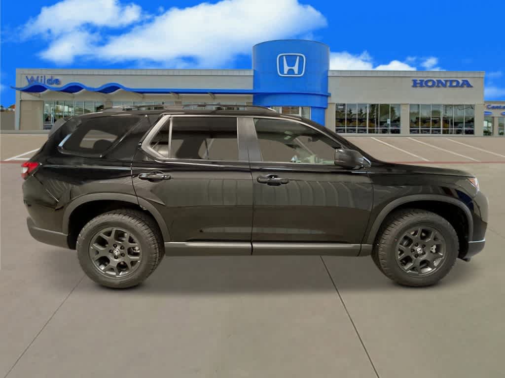 New 2026 Honda Pilot TrailSport image 8