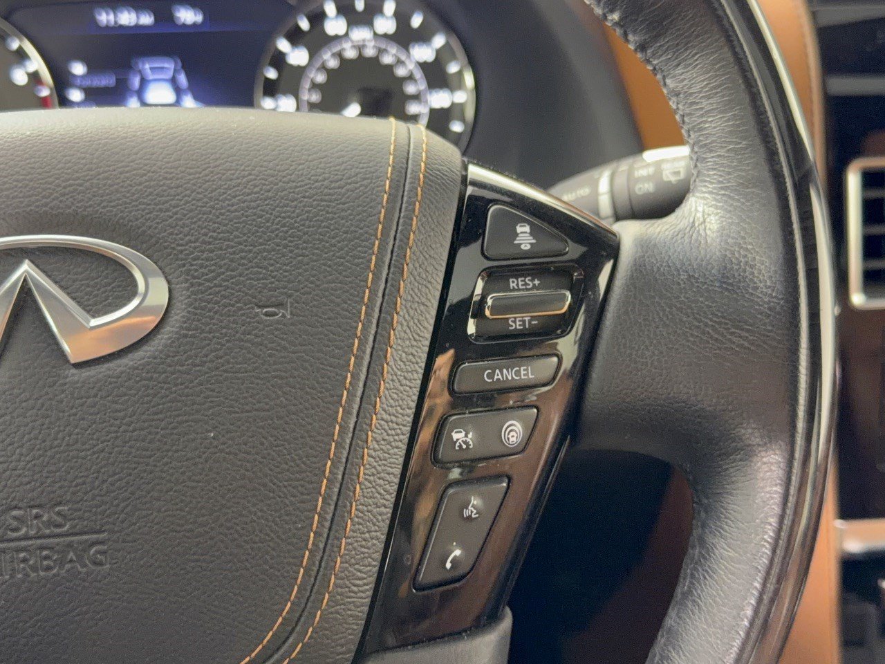 Used 2023 INFINITI QX80 Sensory w/ Cargo Package AWD/4WD image 19