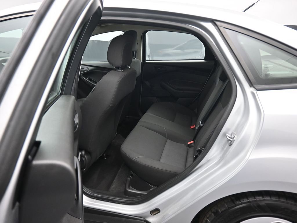 Used 2018 Ford Focus S image 26