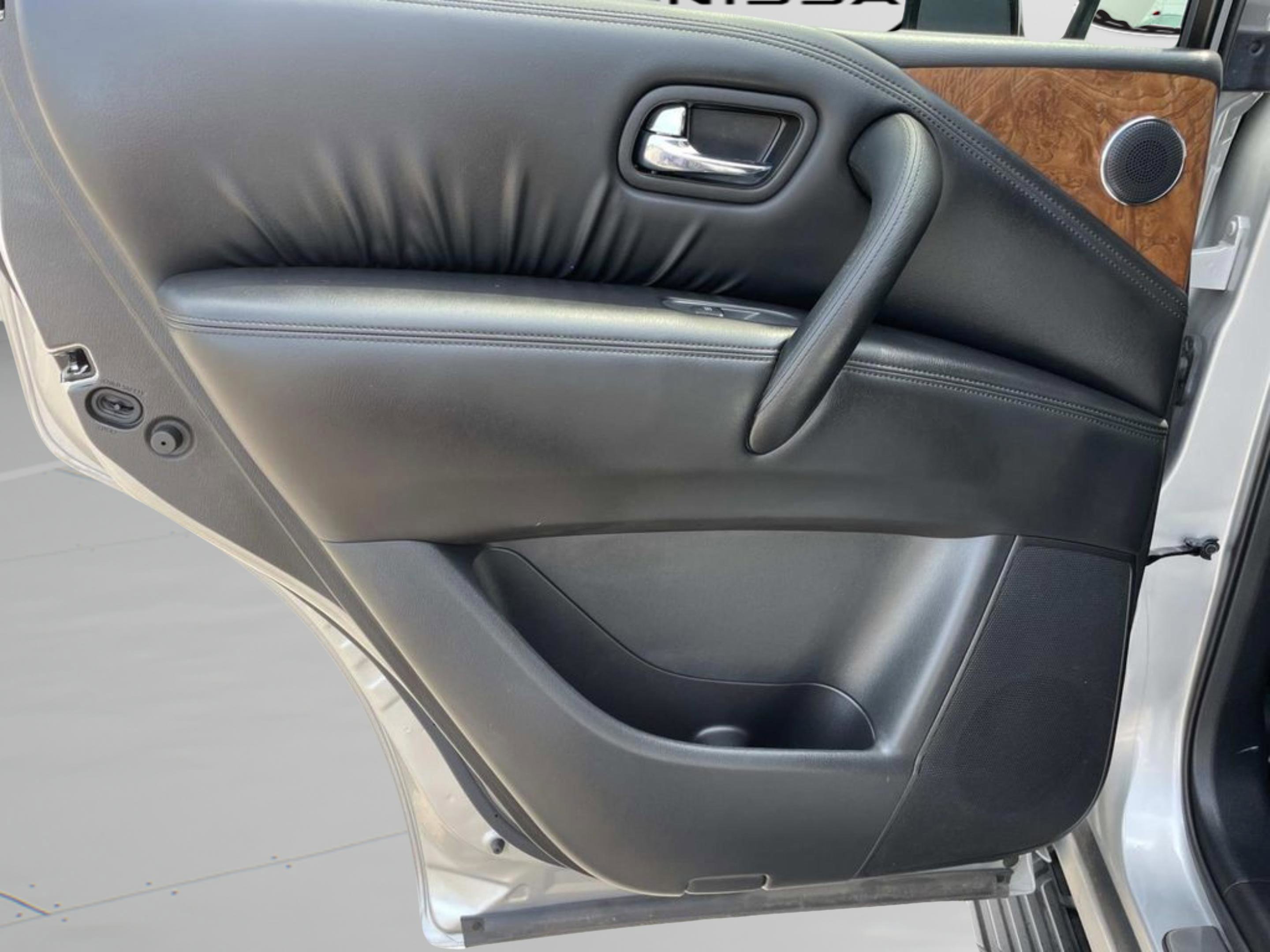 Used 2024 Nissan Armada SL w/ Captain's Chairs Package RWD image 15