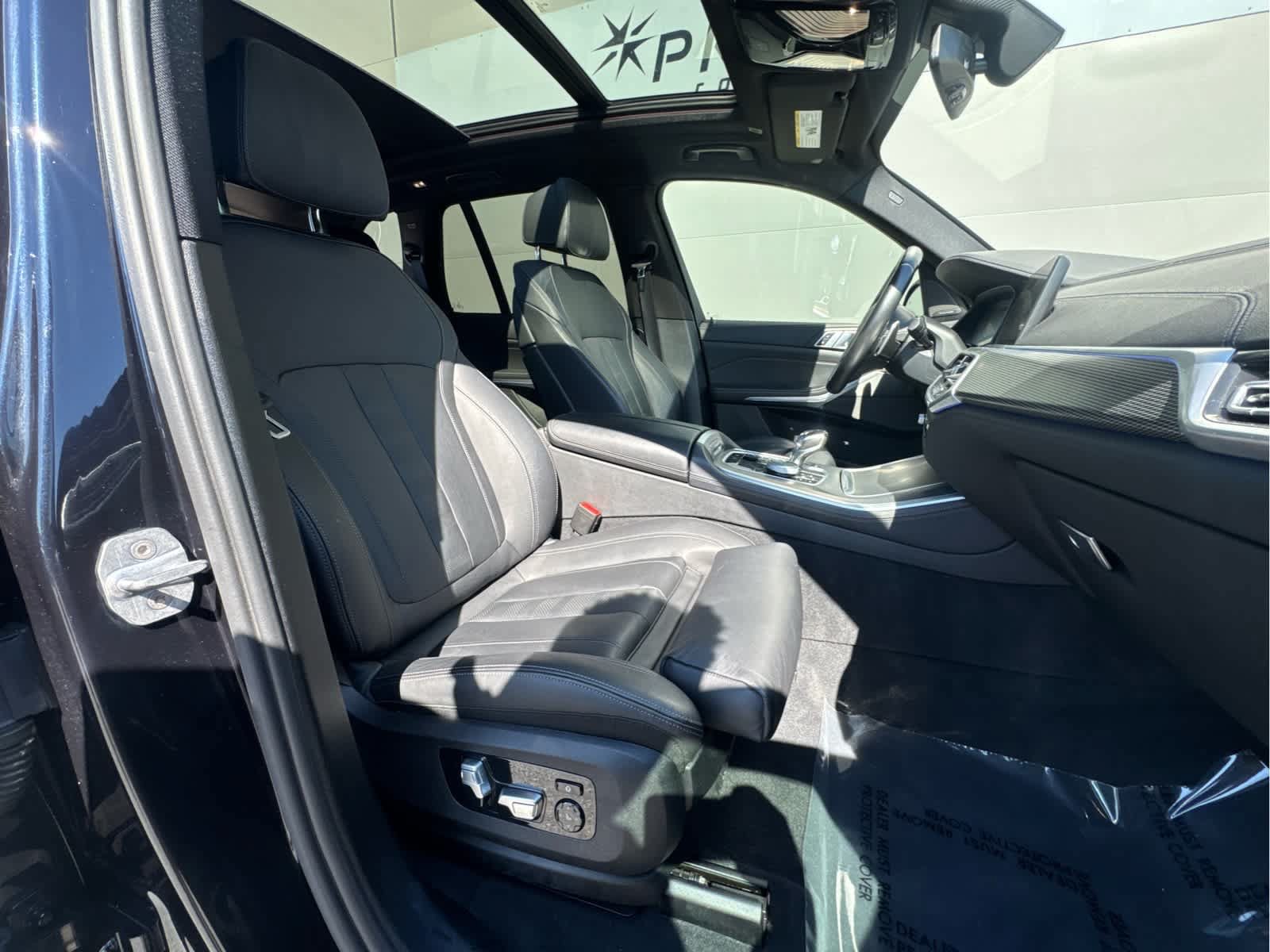 Used 2020 BMW X5 M50i w/ Premium Package AWD/4WD image 27