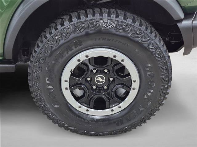Used 2023 Ford Bronco Badlands w/ Sasquatch Package AWD/4WD image 23