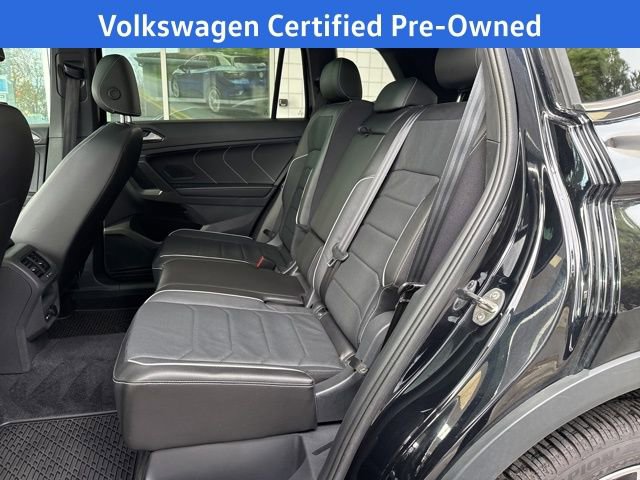Certified 2024 Volkswagen Tiguan SEL R-Line image 19