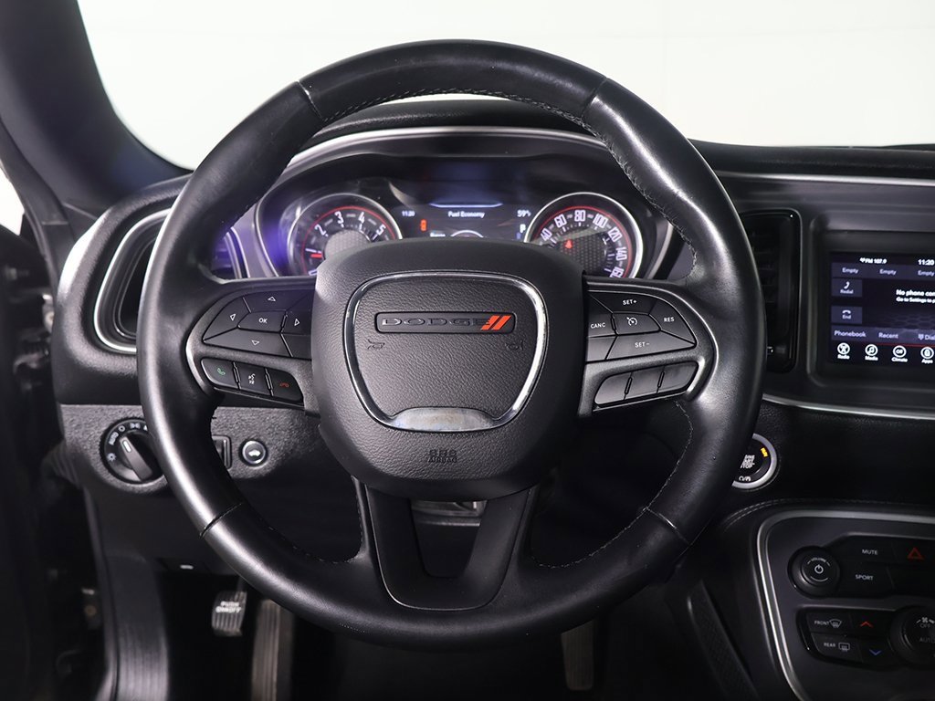 Used 2019 Dodge Challenger SXT image 28