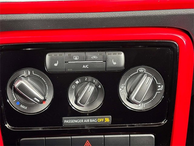 Used 2018 Volkswagen Beetle 2.0T S image 19