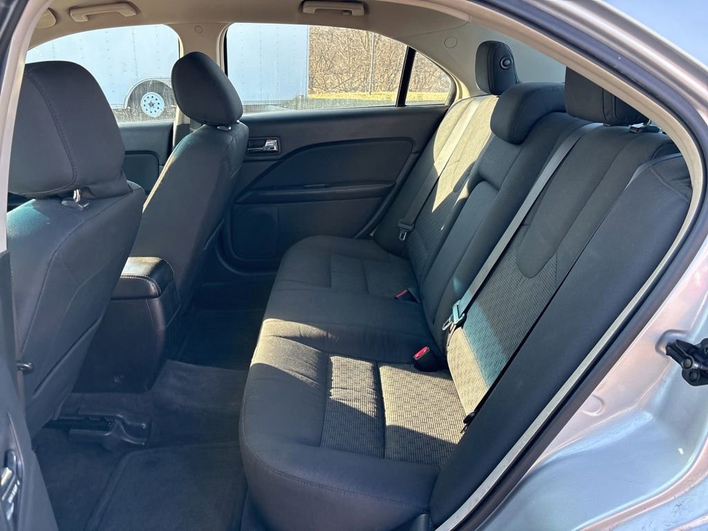 Used 2012 Ford Fusion SE image 11