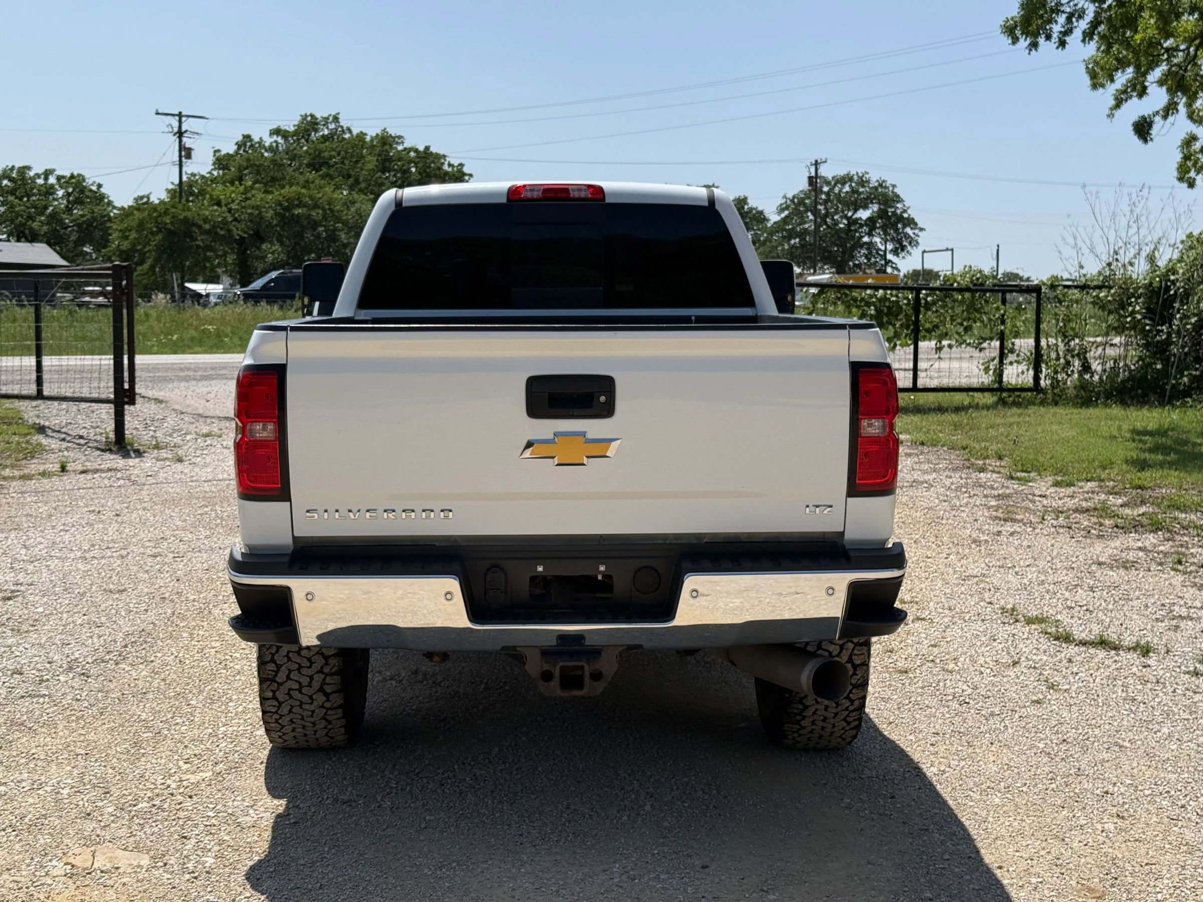 Used 2019 Chevrolet Silverado 2500 LTZ w/ Duramax Plus Package AWD/4WD image 4