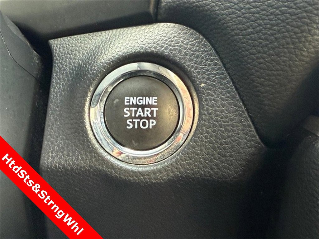 Used 2023 Toyota RAV4 XLE Premium image 18