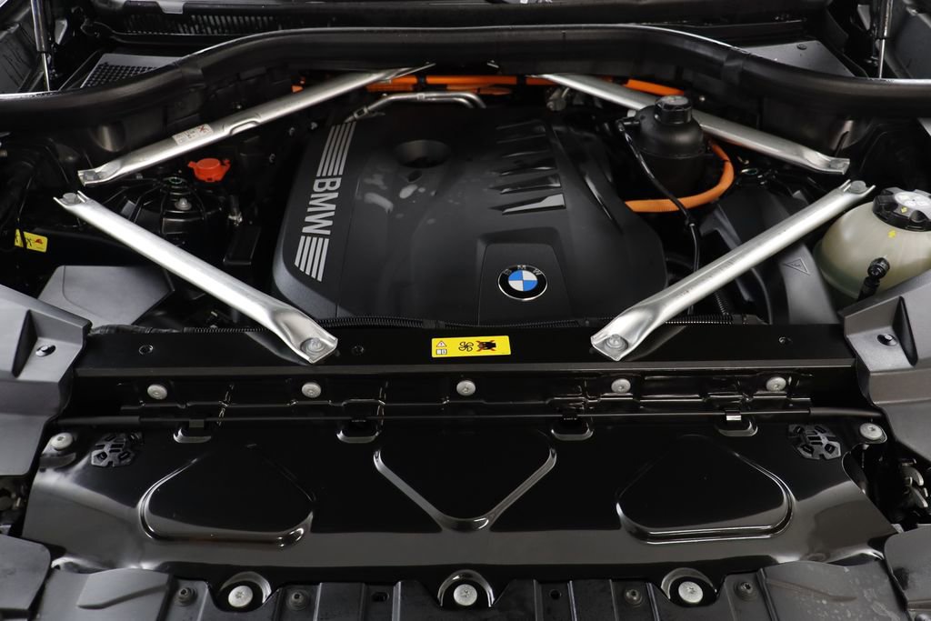 Certified 2025 BMW X5 xDrive50e image 22