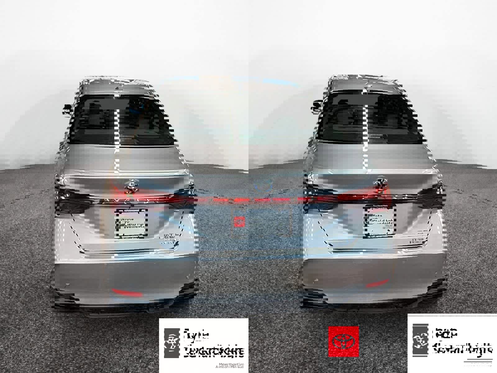 Used 2021 Toyota Avalon Limited w/ Advanced Safety Package image 4