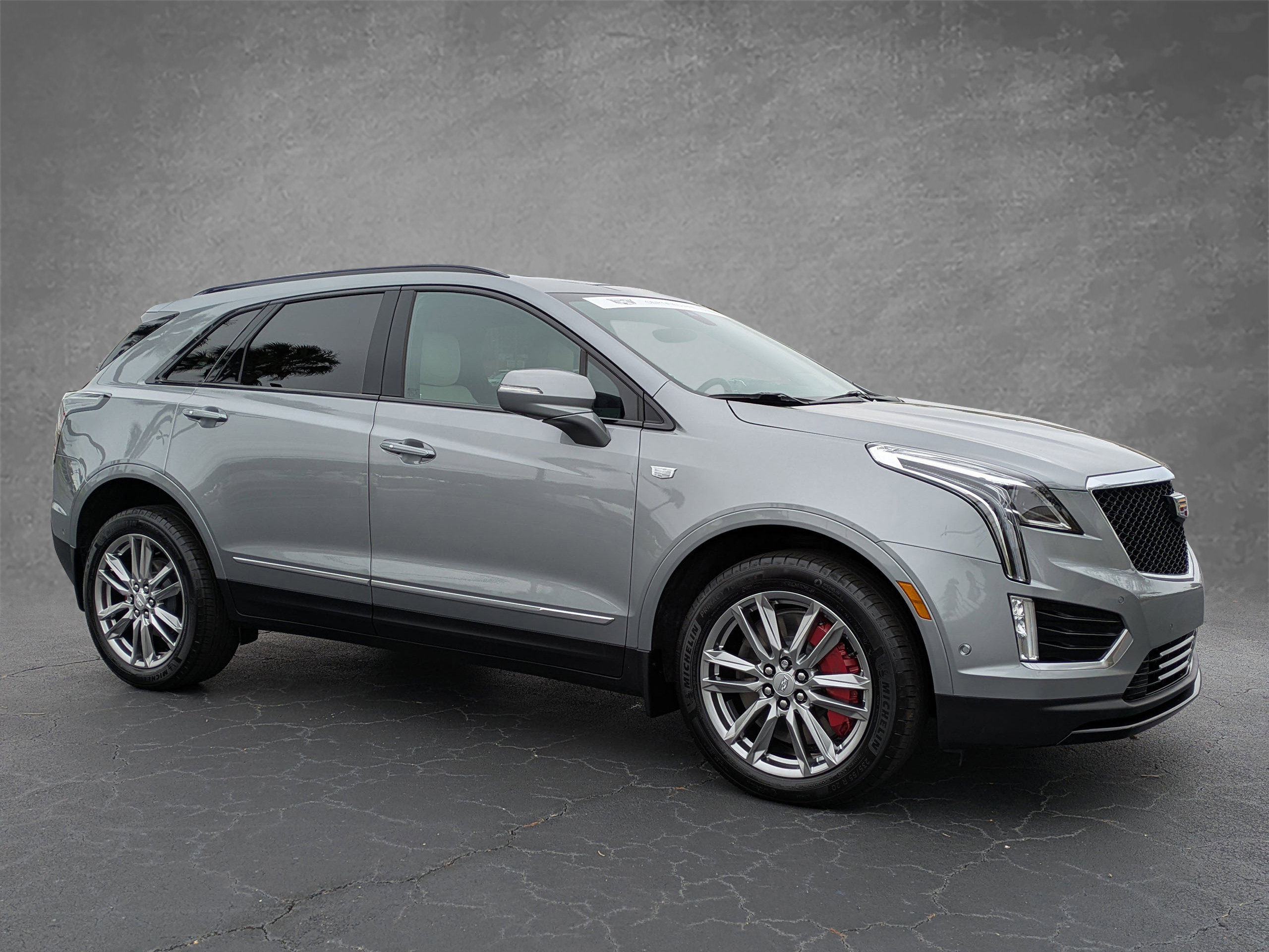 Certified 2023 Cadillac XT5 Sportv w/ Technology Package image 7
