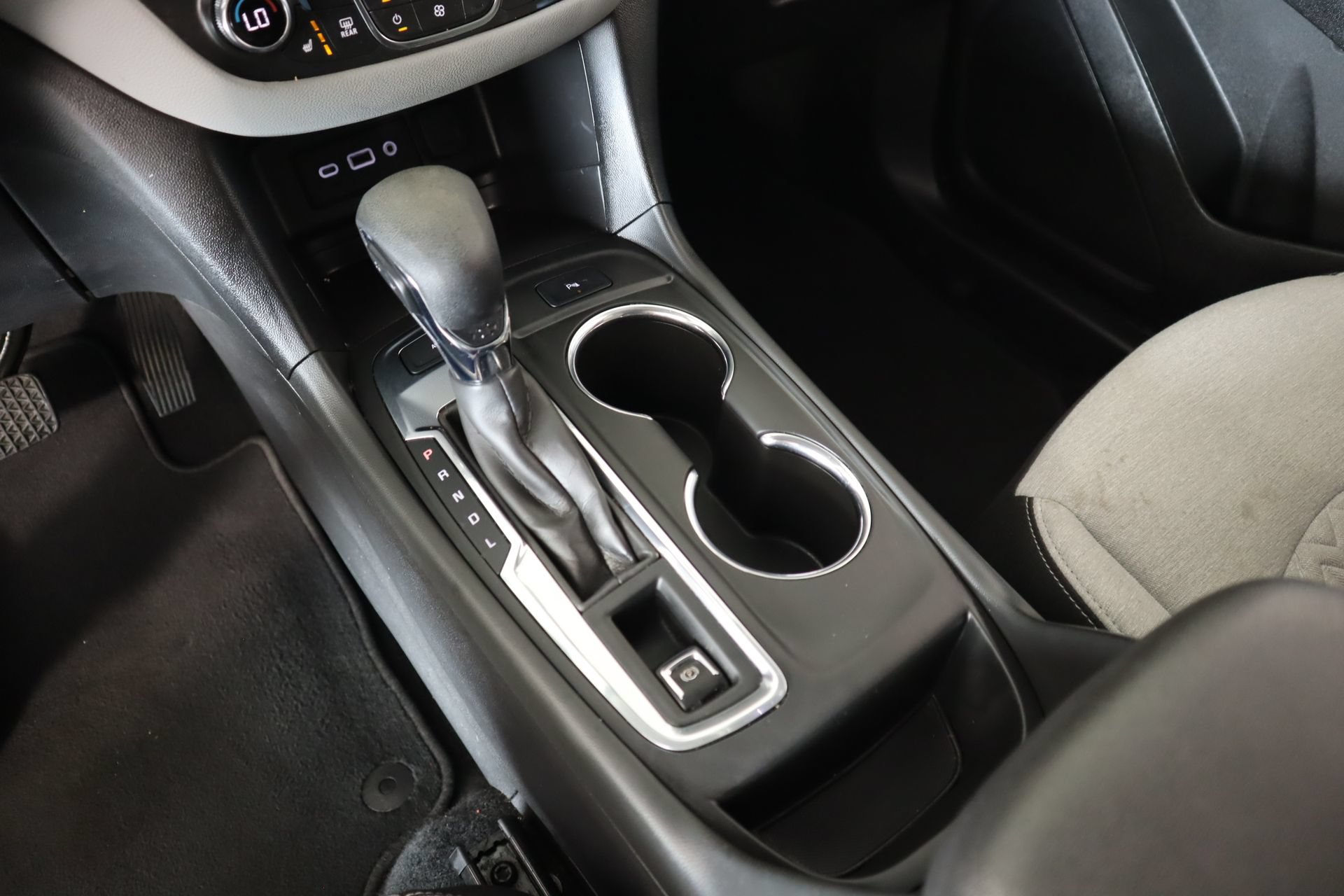 Used 2023 Chevrolet Equinox LT w/ Driver Convenience Package image 8