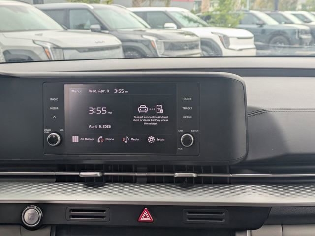 Used 2024 Kia Carnival LX FWD image 15