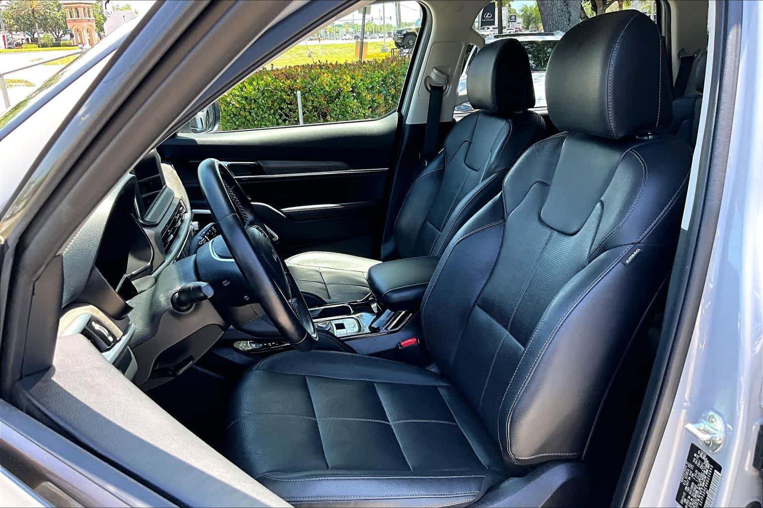 Used 2022 Kia Telluride EX w/ EX Premium Package image 8
