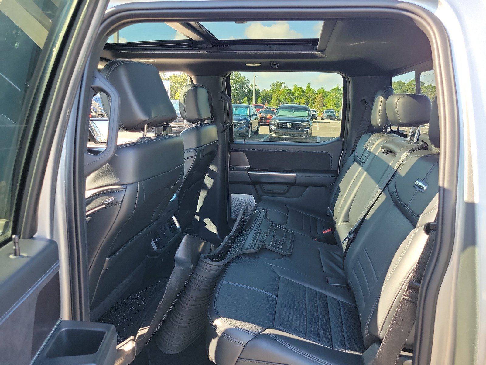 Used 2024 Ford F150 Platinum w/ Equipment Group 702A High AWD/4WD image 28