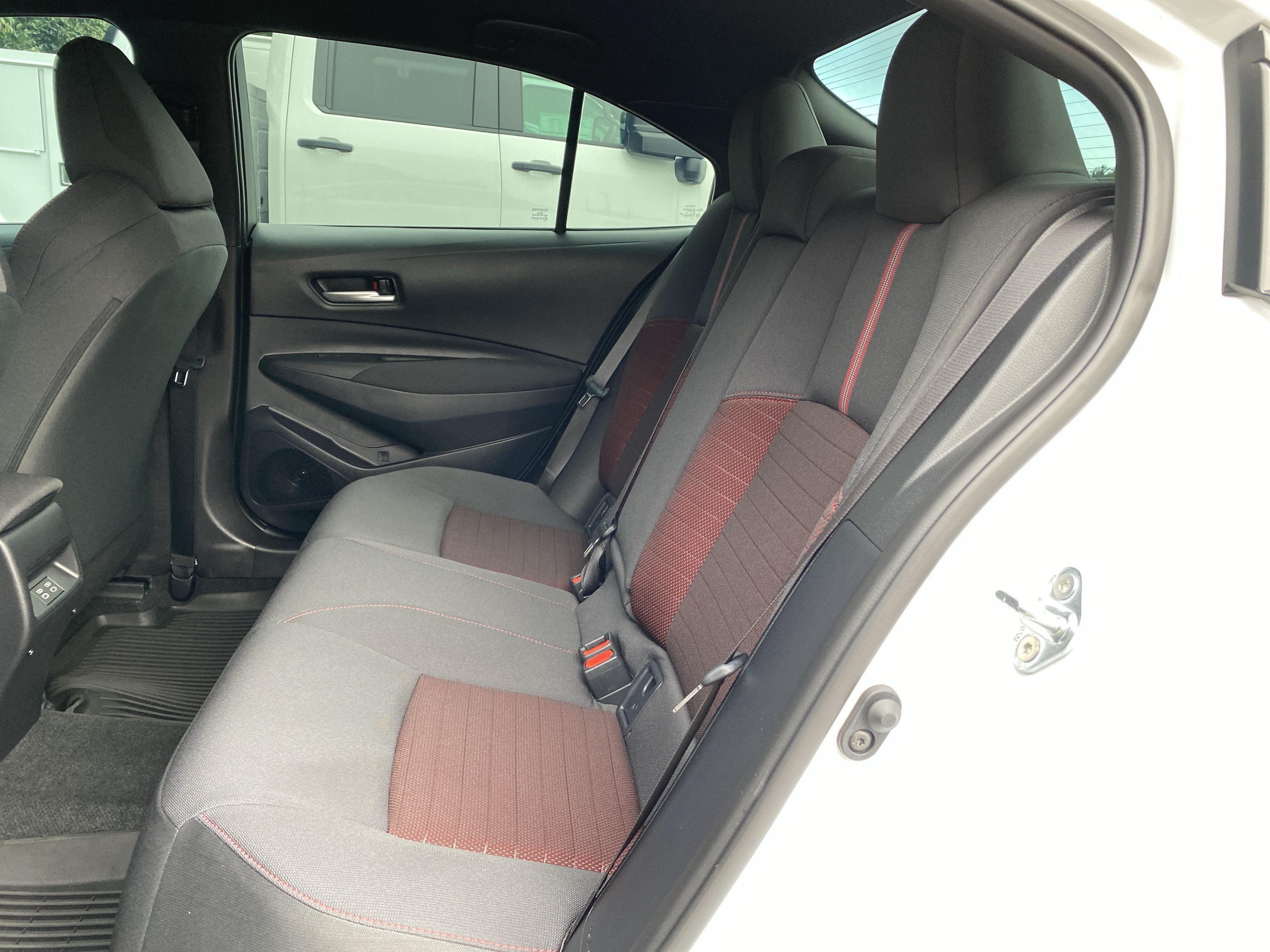 Used 2026 Toyota Corolla SE FWD image 34