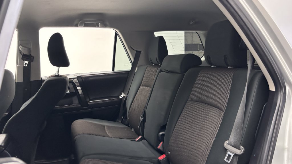 Used 2019 Toyota 4Runner TRD Off-Road AWD/4WD image 28