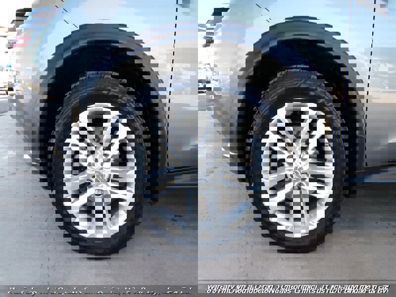 Used 2015 Nissan Juke S image 42