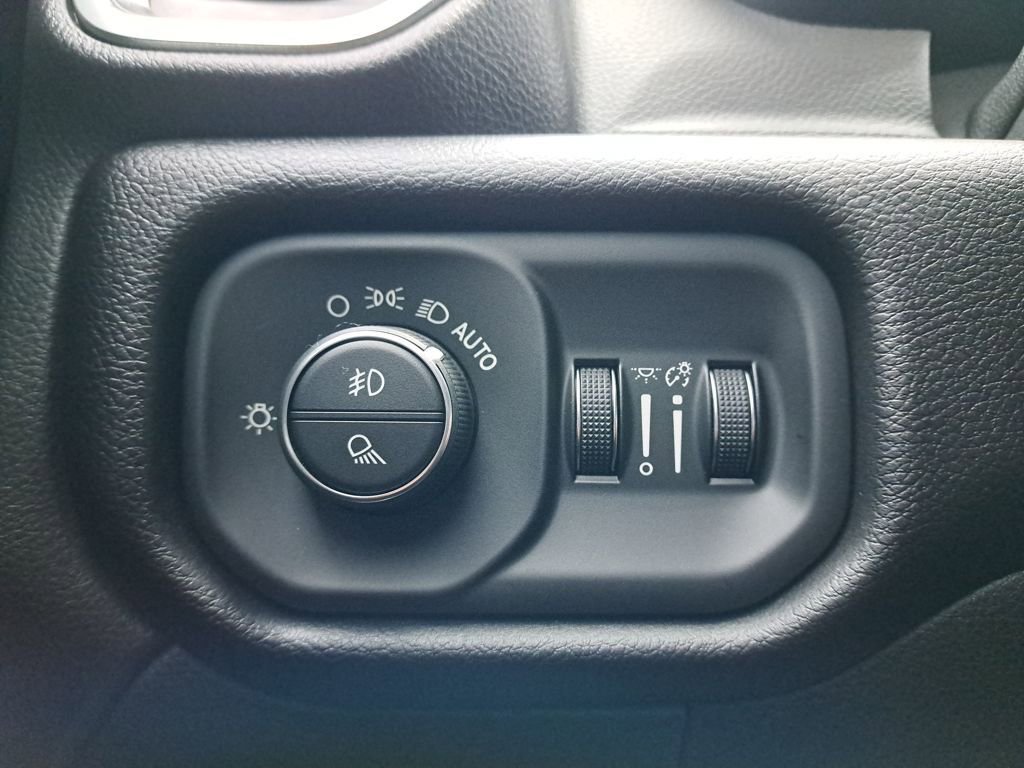 Used 2022 RAM 3500 Laramie w/ Night Edition image 25