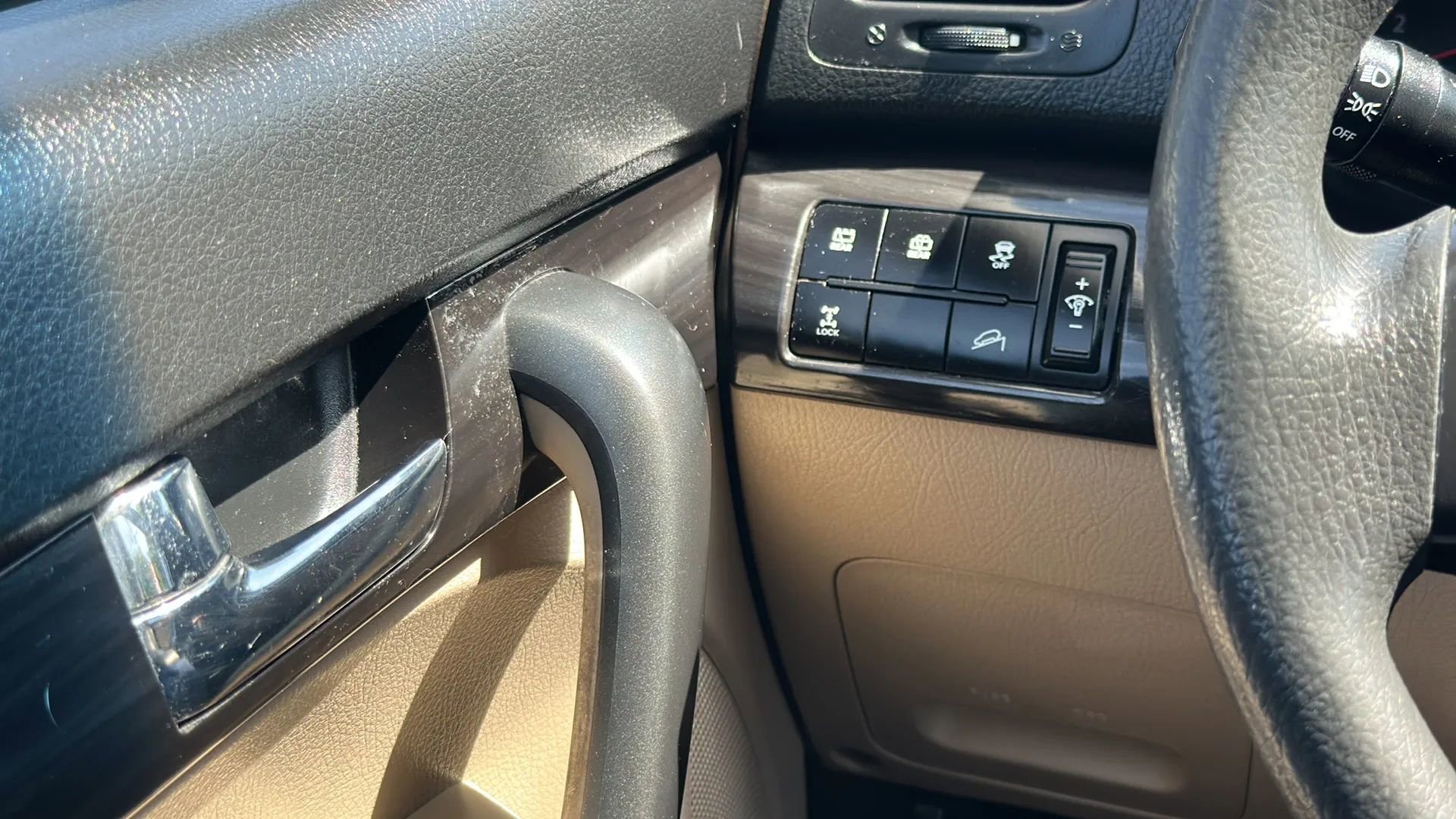 Used 2013 Kia Sorento LX image 18