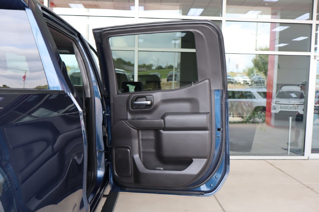 Used 2019 Chevrolet Silverado 1500 Custom Trail Boss w/ Custom Convenience Package AWD/4WD image 36