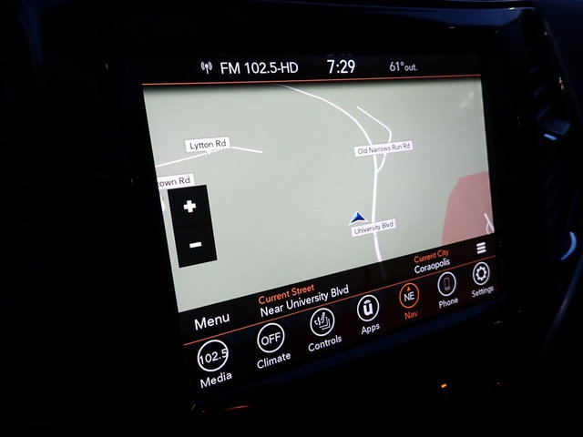 Used 2019 Jeep Cherokee Overland w/ Technology Group image 30