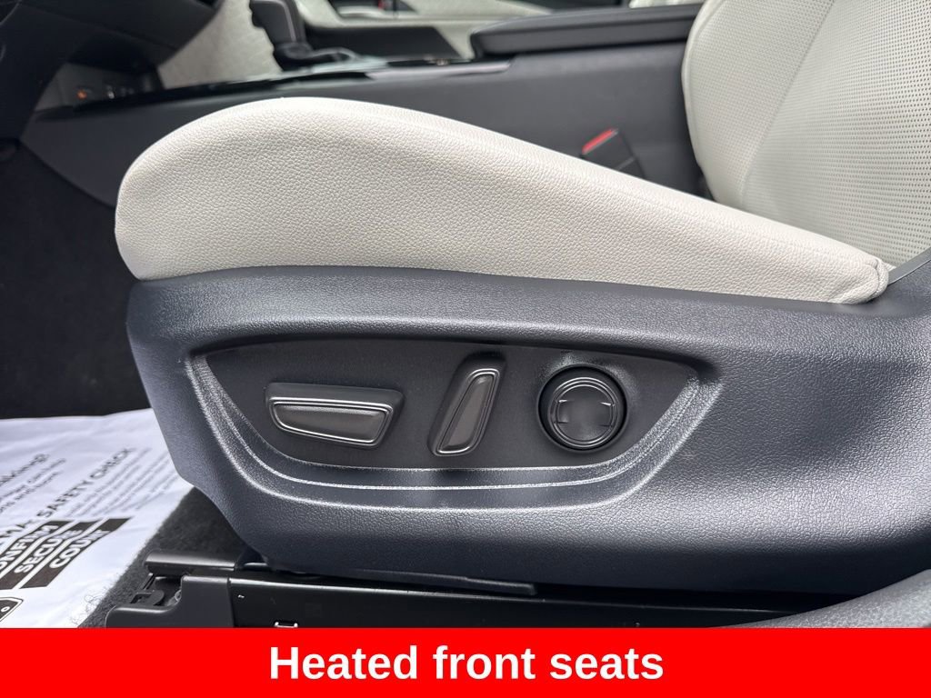 Used 2026 Toyota Camry XLE image 26