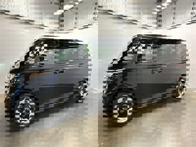 New 2025 Volkswagen ID. Buzz Pro S image 2