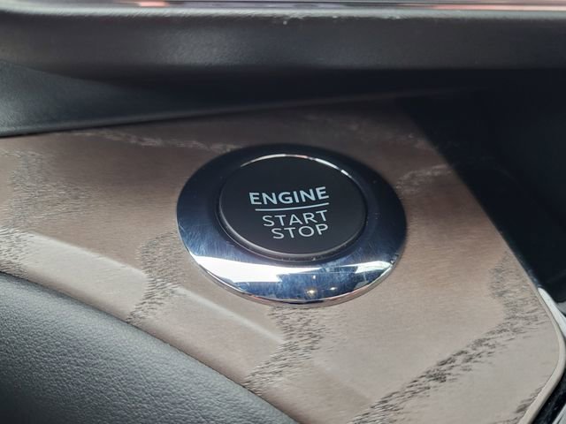 Used 2022 Ford Explorer Platinum w/ Equipment Group 601A image 23