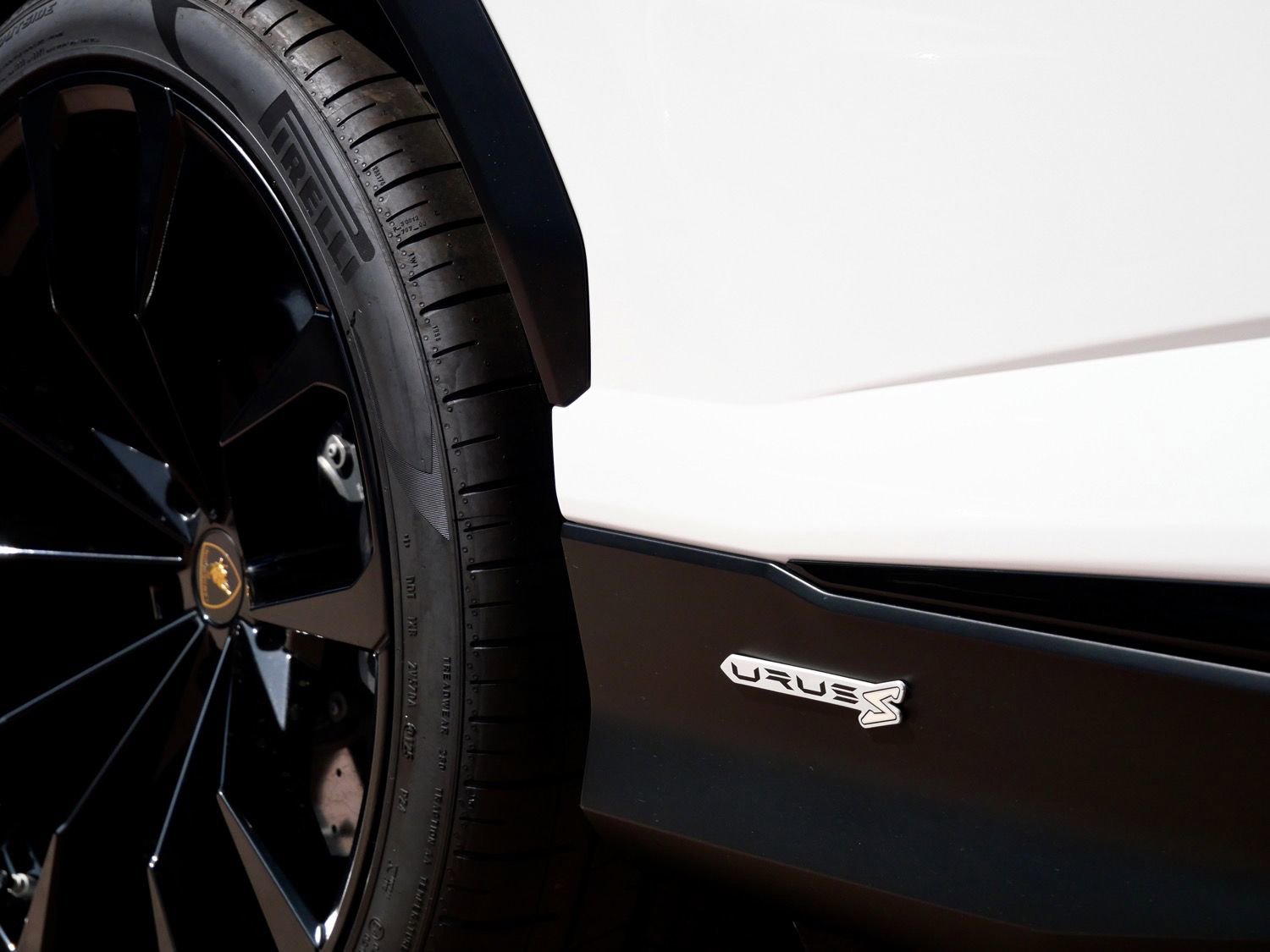 Used 2023 Lamborghini Urus S AWD/4WD image 10