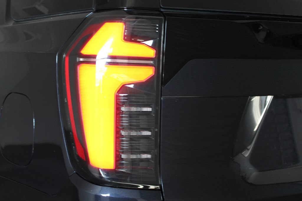 Used 2025 Chevrolet Tahoe LT AWD/4WD image 59