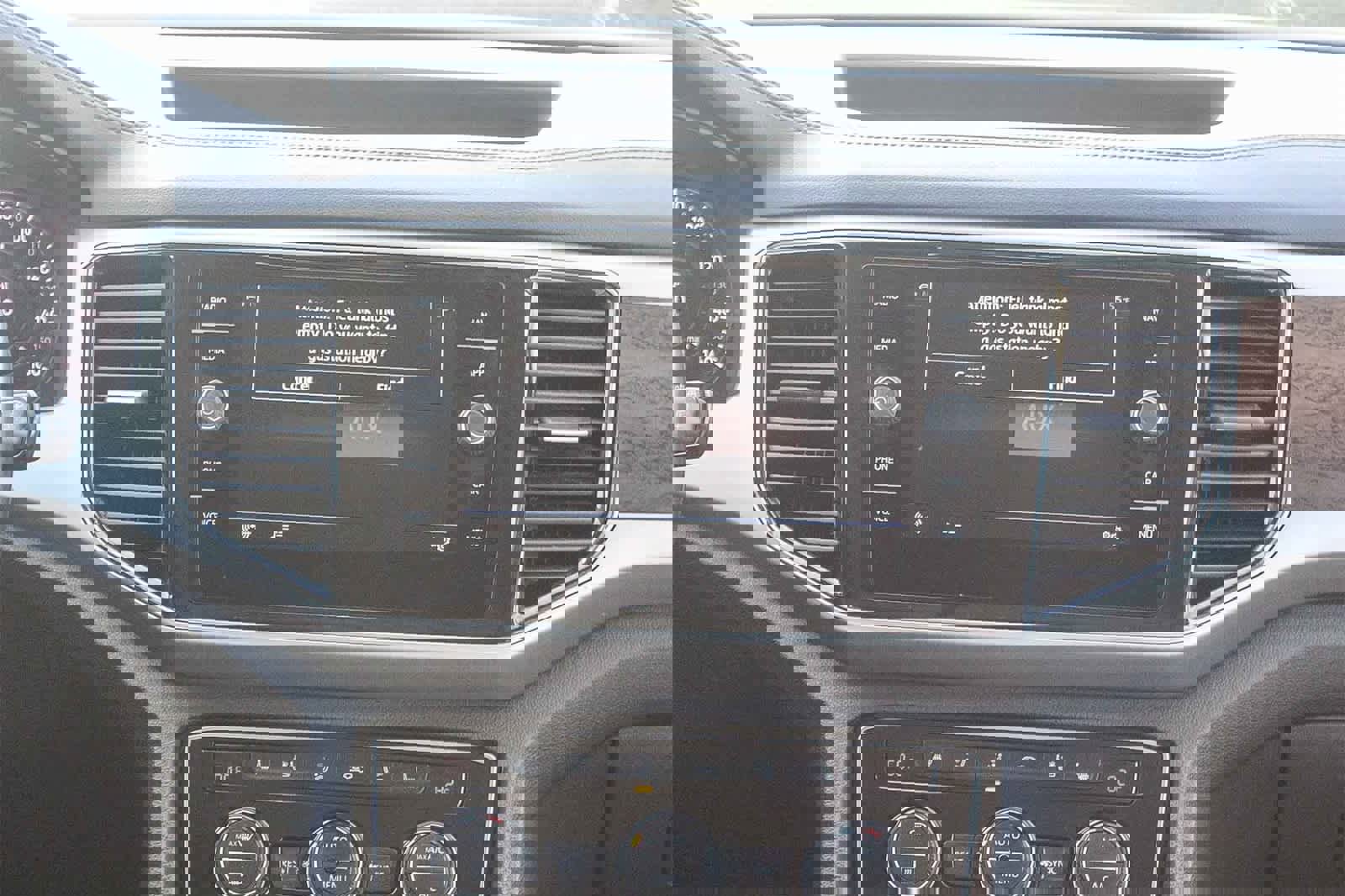 Used 2018 Volkswagen Atlas SEL Premium image 18