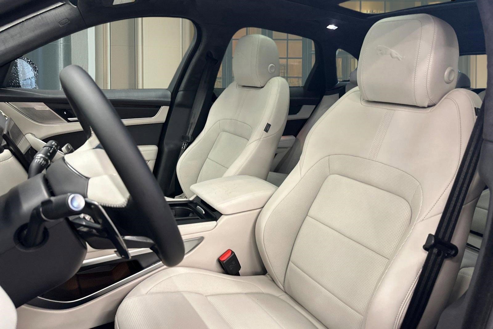 New 2026 Jaguar F-PACE R-Dynamic S image 5