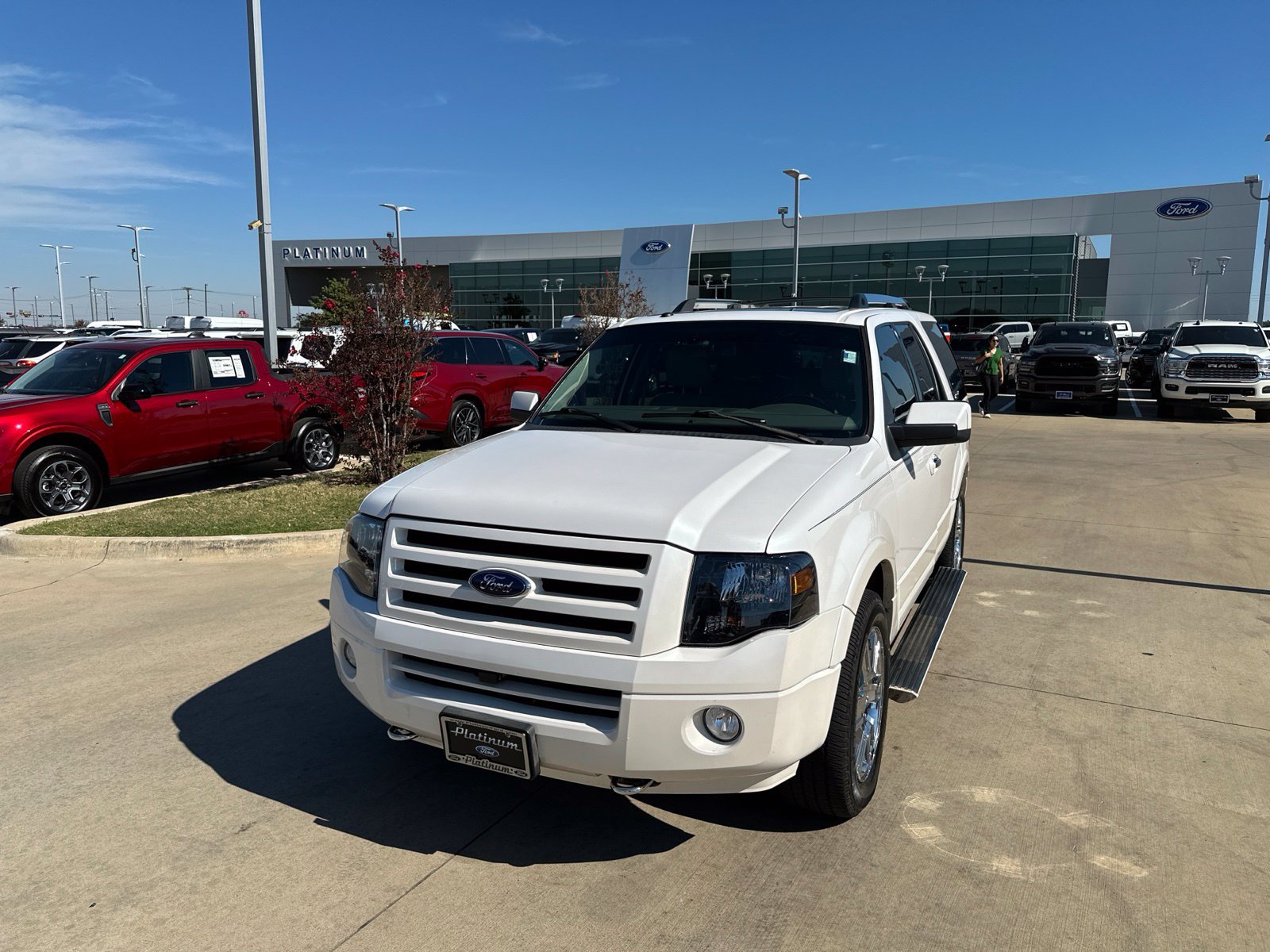 Used 2010 Ford Expedition Limited RWD image 25